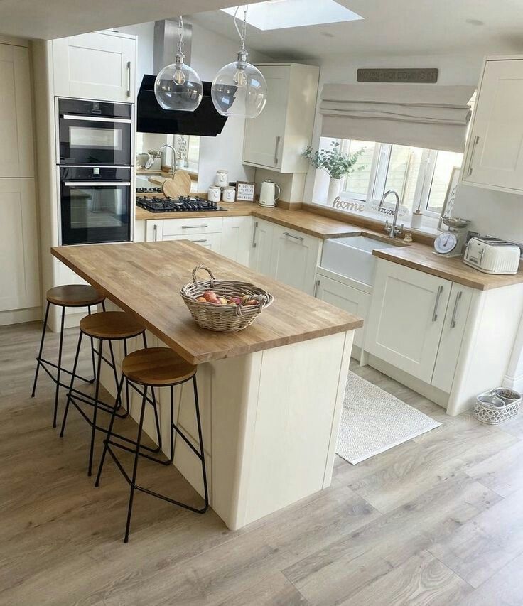 Kitchen project by N&N Construction, Painting and Handyman Services, Inc.